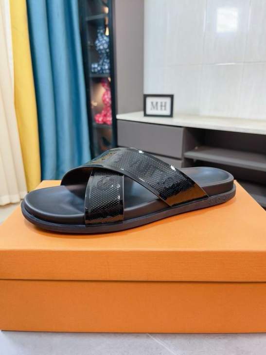 Picture of Louis Vuitton Slippers _SKULVsz38-44hnh0426980